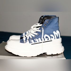 Alexander McQueen Tread Slick Lace-Up Boots